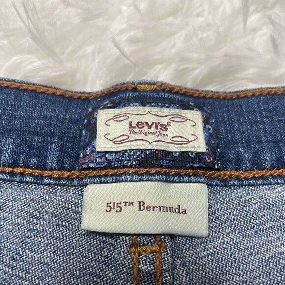 Vintage Levis 515 Bermuda Shorts Jeans Cut Off Raw Hem Womens Size 6 - Picture 2 of 10